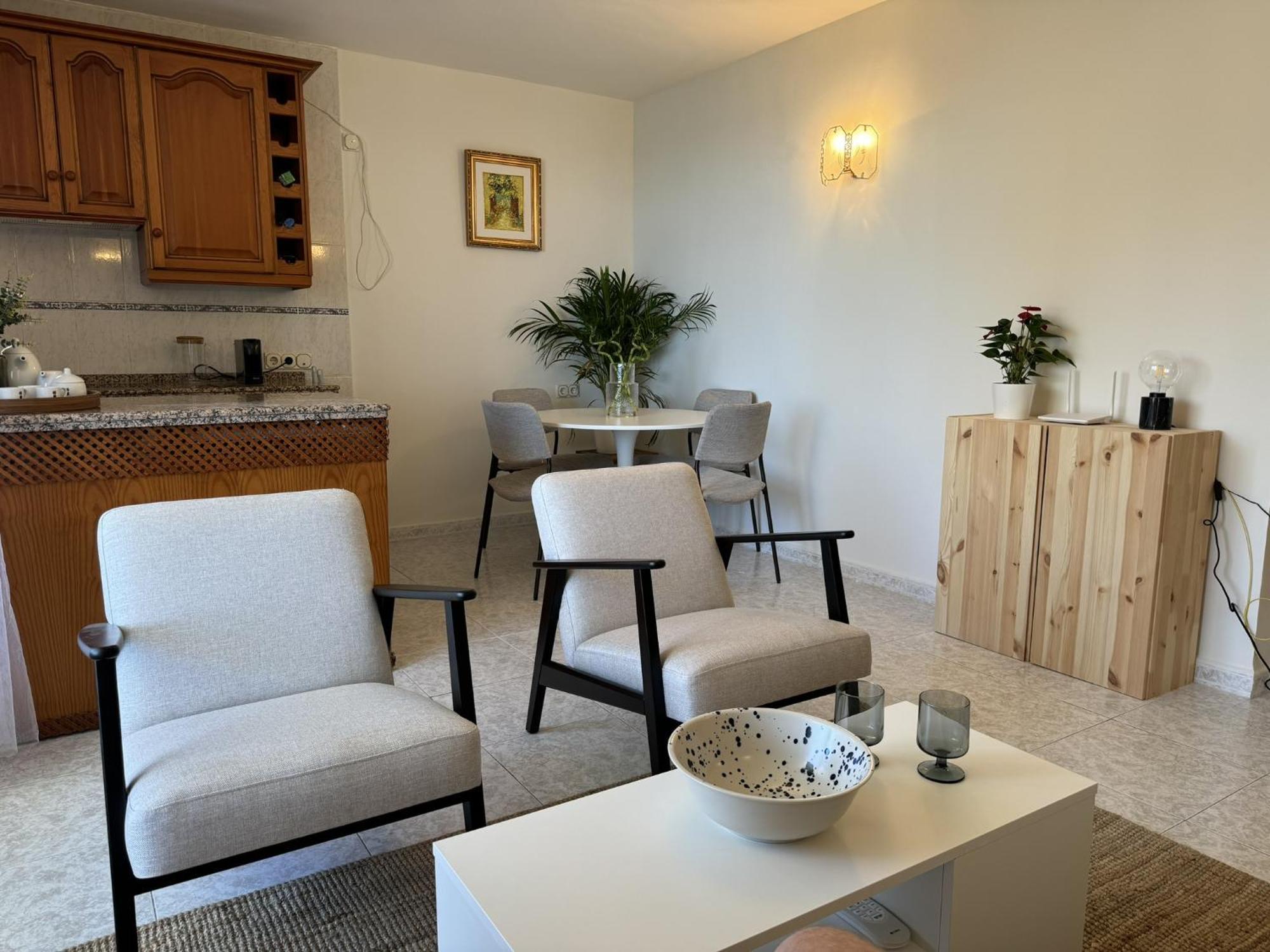 Beachfront Apartment With Terrace And Seaviews Fuengirola Dış mekan fotoğraf
